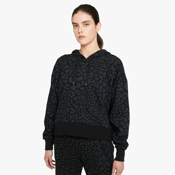 Nike Tops - Nike Women's Batwing Leopard Print Hoodie
